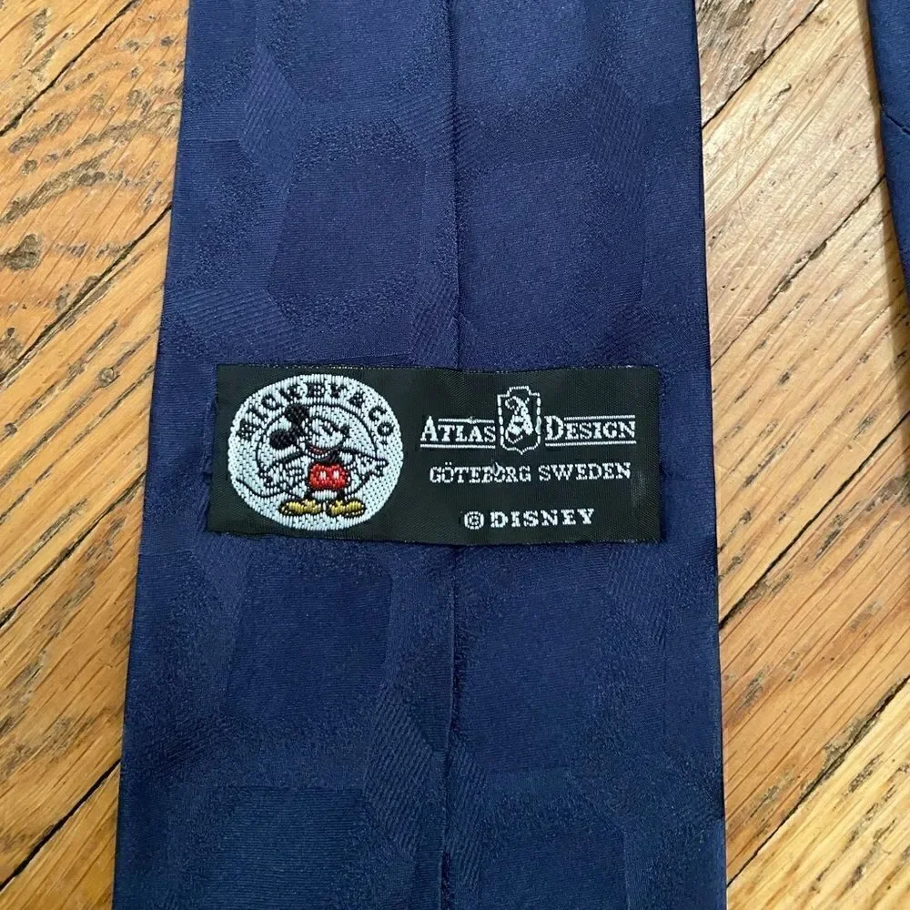 Vintage Mickey & Co. Atlas Design Professor Goofy navy tie